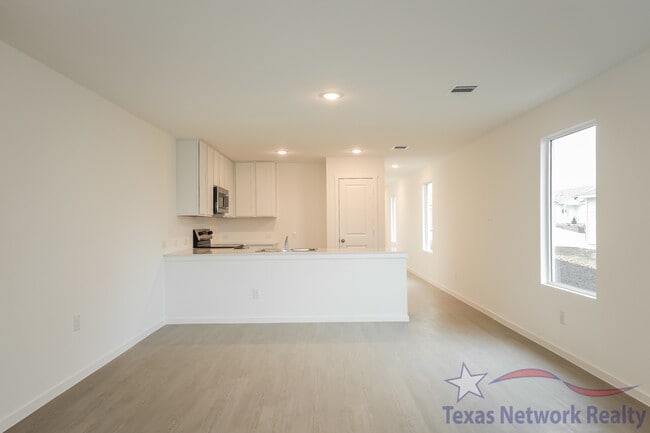 Building Photo - 8523 Logan Sapphire