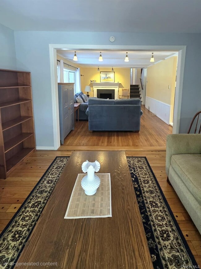 Building Photo - 30 Tappen Dr