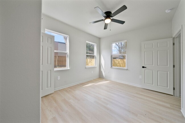 Building Photo - 4415 Castor St