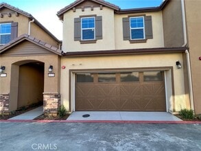 Building Photo - 40636 Birchfield Dr