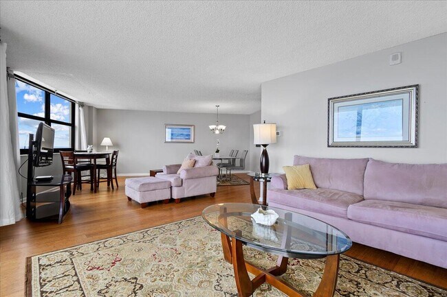 Building Photo - 5420 N Ocean Dr