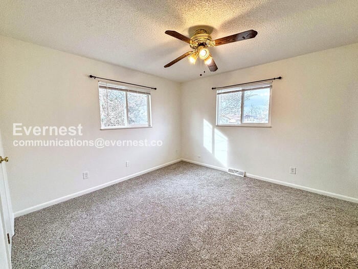 Building Photo - 739 43rd Ave