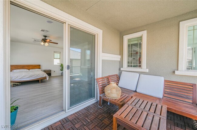 Building Photo - 5484 Sentinel Point Ct