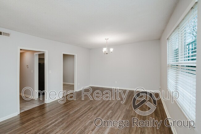 Building Photo - 1932 2nd St NE