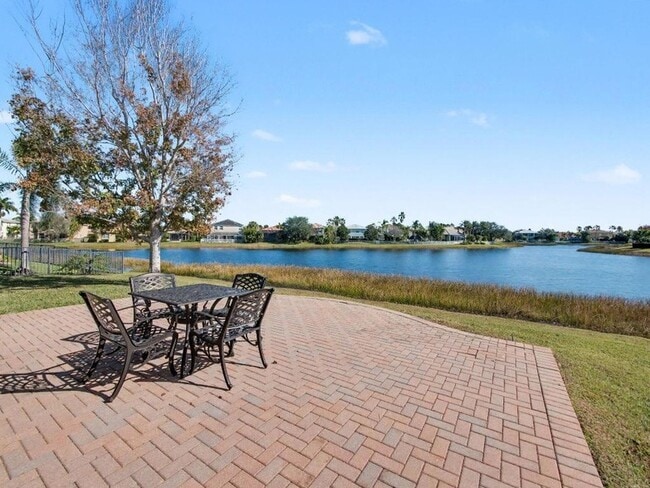 Building Photo - 12115 SW Bennington Cir