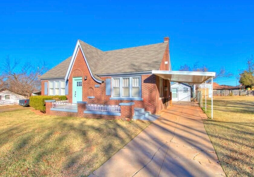 Building Photo - 1205 NW 49th St