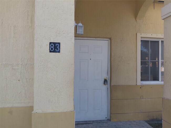 Building Photo - 83 NE 13th Ave