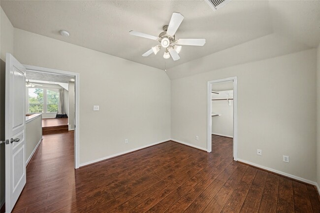 Building Photo - 17422 Memorial Blossom Dr