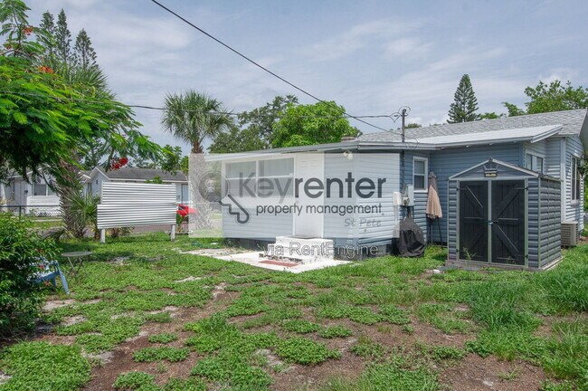 Building Photo - 3860 Burlington Ave N