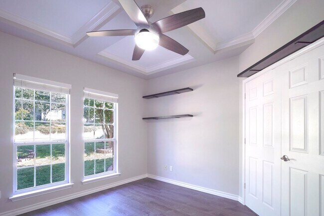 Building Photo - Mission Ridge beauty-4 bedroom 3 1/2 bath-...