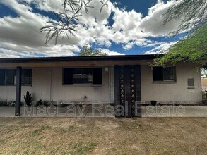 Building Photo - 7814 E Heatherbrae Ave