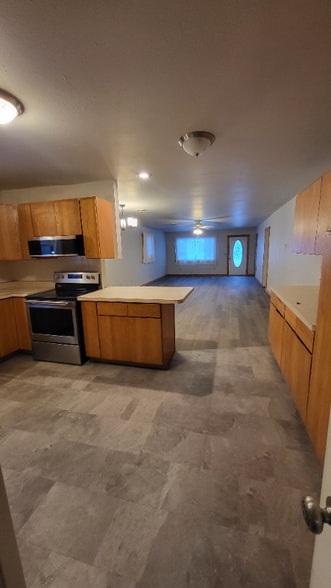 Building Photo - 139 McNamara Ave