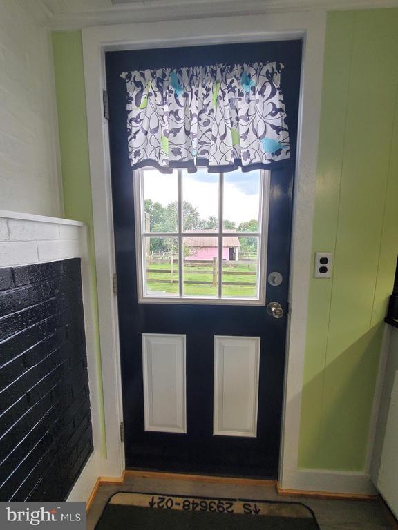 Building Photo - 448 Ridgeview Rd