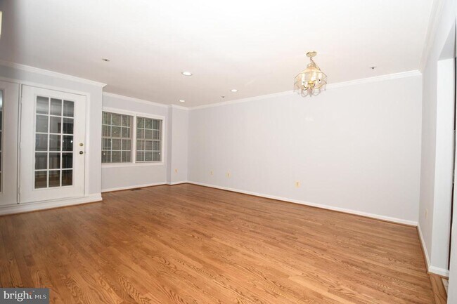 Building Photo - 601 N Tazewell St