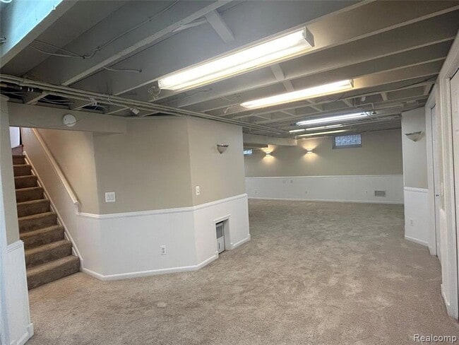 Building Photo - 1577 E Melton Rd