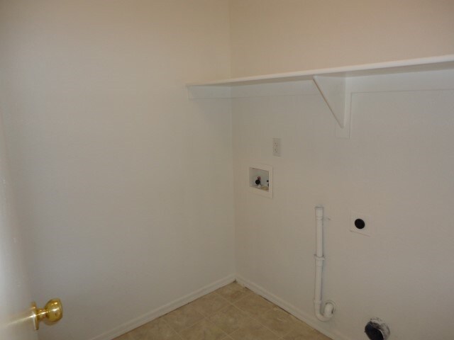 Building Photo - 1030 S Clancy Circle