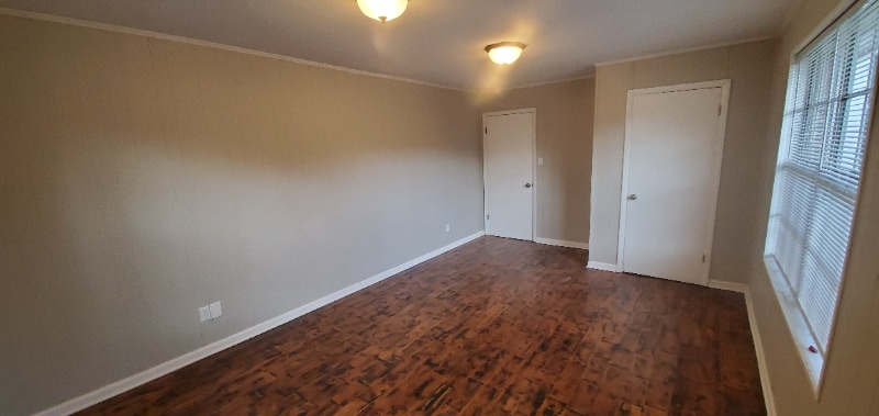 Building Photo - 210 Dogwood Cir