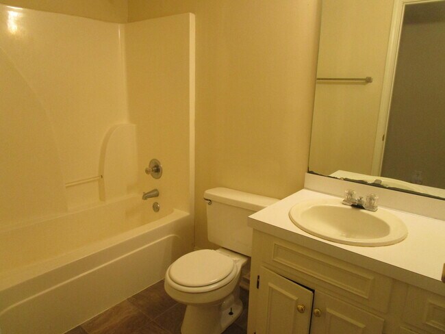 Building Photo - 1045 Cutleaf Dr