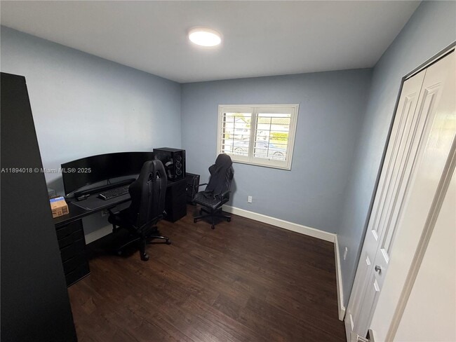 Building Photo - 5222 SW 128th Pl