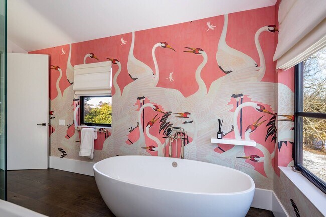 Building Photo - 811 Halsey Ln