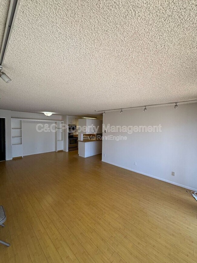 Building Photo - 802 Camino Real