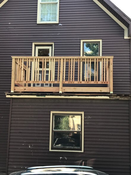 rear deck - 543 W Mifflin St