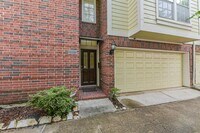 Building Photo - 2322 Chenevert St