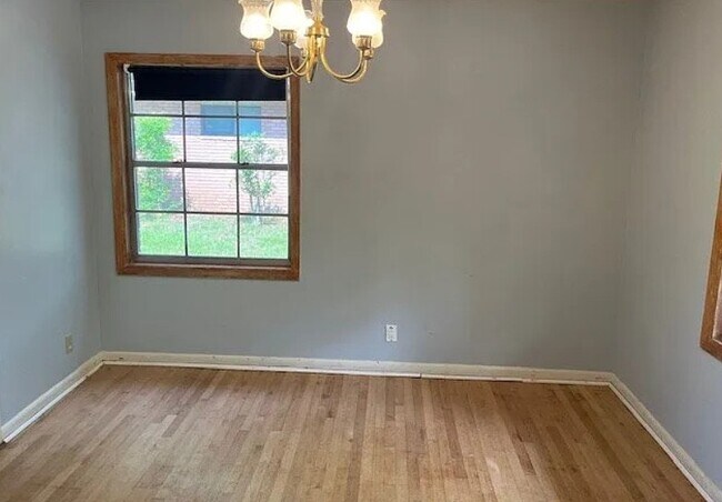 Building Photo - 4318 Kenesaw Dr