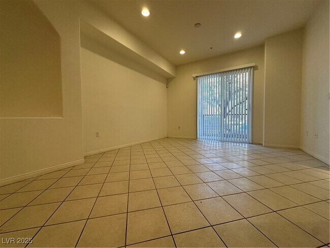 Building Photo - 26 E Serene Ave