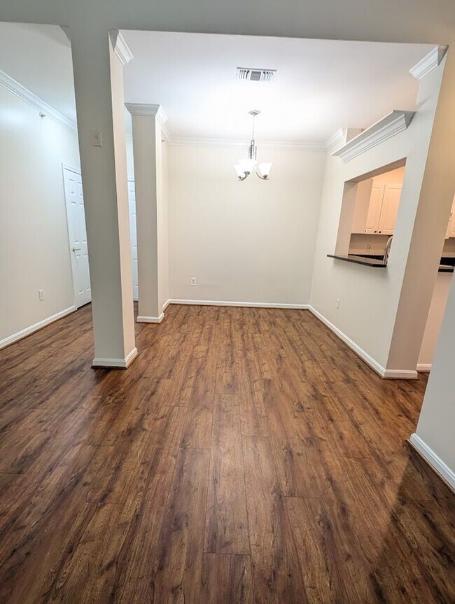 Building Photo - Palazzo at Park Center Top floor 2 bedroom condo