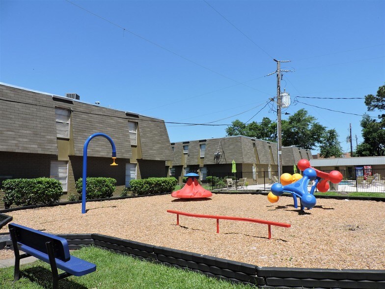 Westgate Apartments 2300 Westbrook St Ocean Springs MS 39564