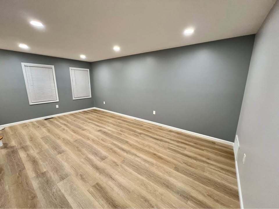 Building Photo - 65 Jamestown Dr