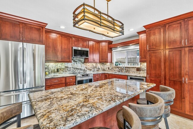 Building Photo - 1115 Sayles Ct