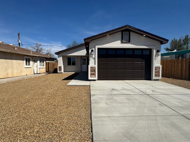 Building Photo - Brand New 2BR home with fenced yard