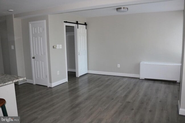 Building Photo - 6621 Wakefield Dr