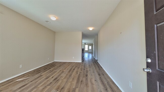 Building Photo - 16006 Arapaho Bend Ln