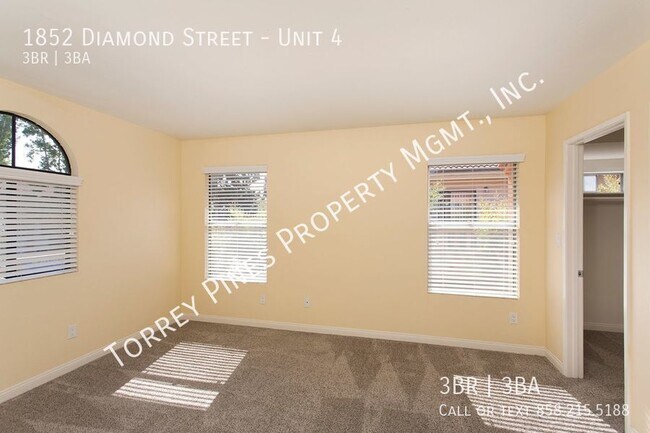 Building Photo - 1852 Diamond St