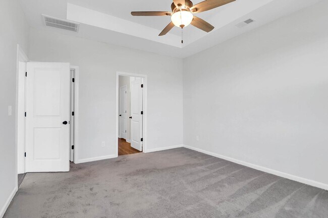 Building Photo - Pristine and Calm Home in Moncks Corner