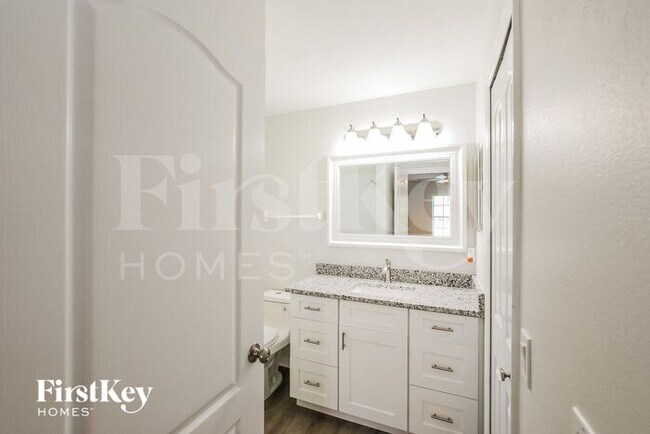 Building Photo - 29 Brian Ln