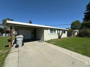 Building Photo - Three Bedroom, Corner Lot Home