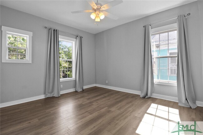 Building Photo - 608 W 37th St