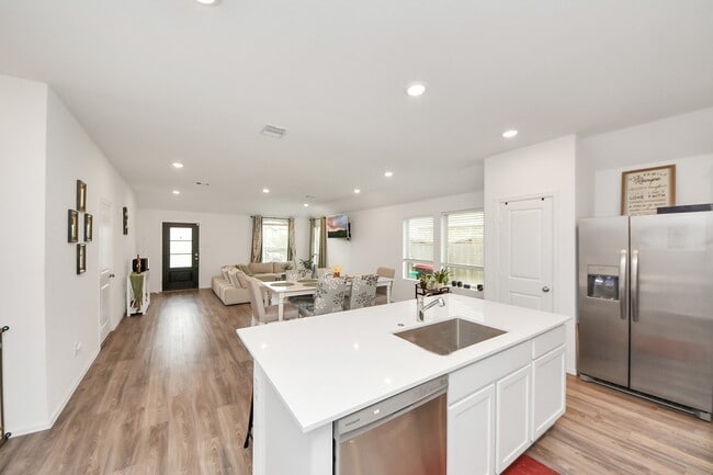 Building Photo - 5418 Rabbit Crk Ln