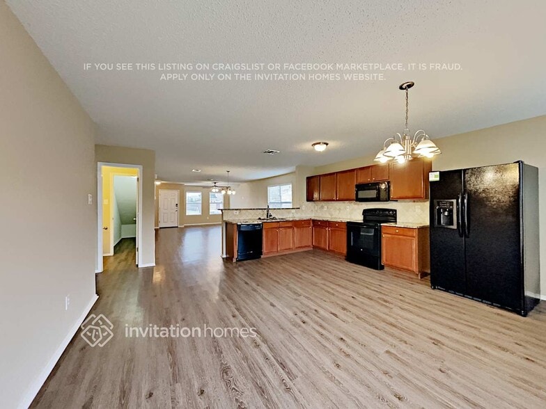 Building Photo - 510 Del Mar Dr