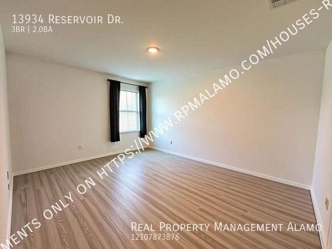 Building Photo - 13934 Reservoir Dr