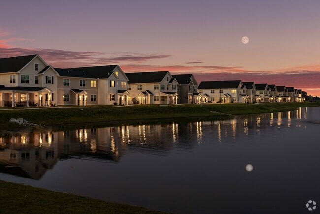 Moonlit Walks at Hickory Cottage