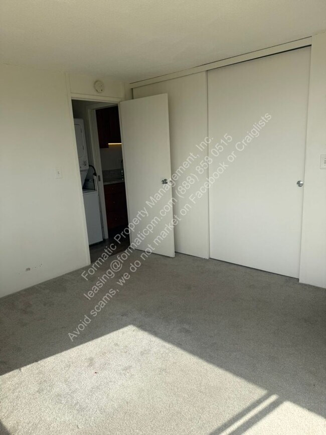 Building Photo - 1060 Kamehameha Hwy