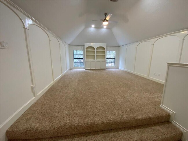Building Photo - 14 Cascade Springs Pl