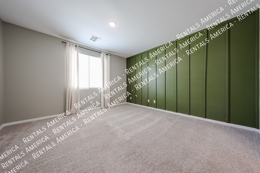 Building Photo - 5612 W Ldg Dr