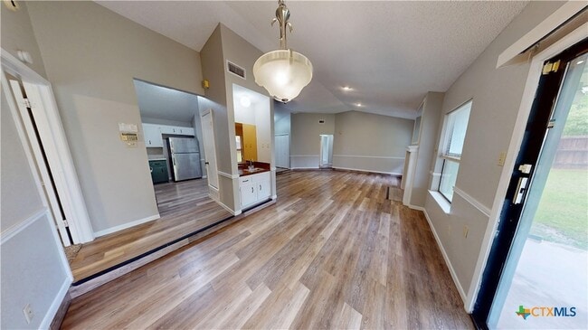 Building Photo - 4505 River Oaks Dr