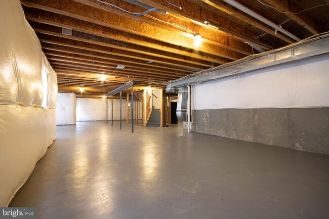 Building Photo - 3905 Woodreed Dr